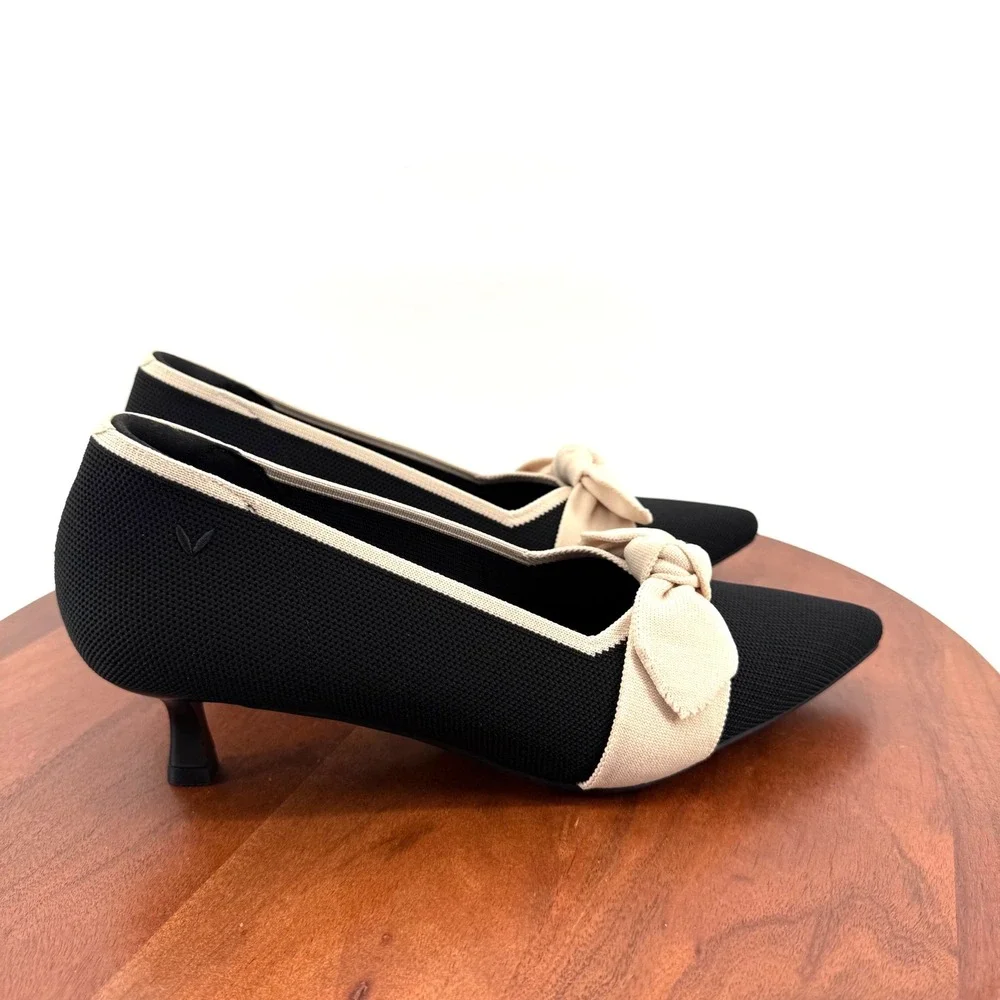 VIVAIA Kitten Heel Pumps Black Cream Bow Pointed Toe Knit Shoes Wmn EU42/US 10.5